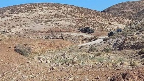  الاحتلال يعيد تجريف طرق زراعية في مسافر يطا