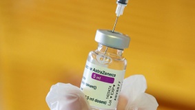 جرعتان من لقاح مضاد لفيروس كورونا تحميان من المتحورة دلتا