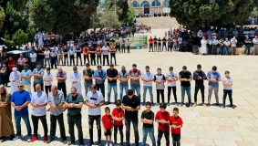 35 ألفا يؤدون صلاة الجمعة في الأقصى