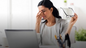 ما هي المسافة المناسبة بين شاشة الكمبيوتر والبصر؟