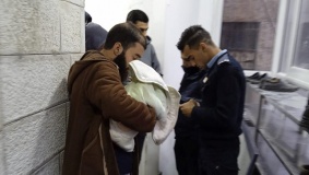 فيديو: العثور على رضيعة وضعتها فتاة داخل مسجد بضواحي القدس