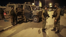 جيش الاحتلال يعتقل مواطناً من منزله في بيتونيا