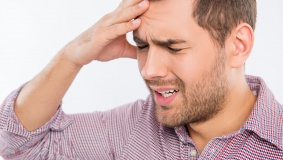 أطعمة تسبب الصداع