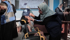 تطعيم 160 ألف طفل ضد شلل الأطفال جنوبي قطاع غزة