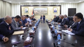 رئيس الوزراء يستقبل فعاليات محافظة طوباس والأغوار ويطلع على أهم الاحتياجات