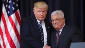 الرئيس يهنئ ترمب بفوزه بالانتخابات