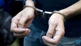 القبض على شخصين أطلقا النار على مركبة مواطن في نابلس