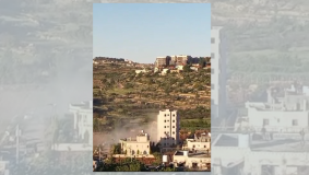 هدم عمارة سكنية قيد الانشاء في بيت أمر