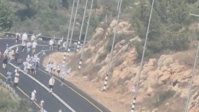 مسيرة استفزازية للمستوطنين شمال غرب رام الله 