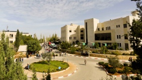 مشروع قانون إسرائيلي يمنع توظيف معلمين درسوا في جامعات فلسطينية