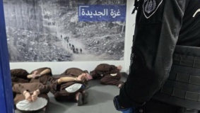 بالصور: أسرى من حماس وحزب الله محتجزون في قبو محصن تحت الأرض 