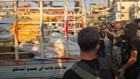 الجيش اللبناني يتسلم 8 شاحنات سلاح من المخيمات الفلسطينية 