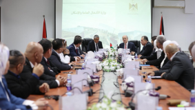 رئيس الوزراء يطّلع على خطط إعادة إعمار غزة بعد وقف العدوان