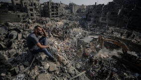 الأونروا: أكثر من 61 مليون طن من الأنقاض تغطي غزة