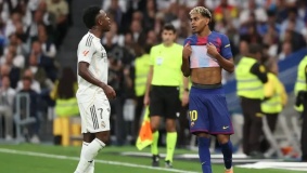 لماذا يبدأ الدوري الإسباني من دون برشلونة وريال مدريد؟