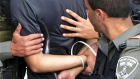 الاحتلال يعتقل فتى بزعم حيازته سكينا في الخليل