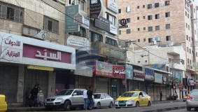الإضراب التجاري يشل بلدة بيت أمر
