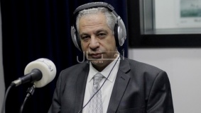 العيسة: صرف 1200$ لموظفي غزة