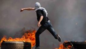 مئات الإصابات في مواجهات بالقدس