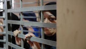 اعتقال زوجة أسير من طولكرم أثناء زيارته بسجن النقب