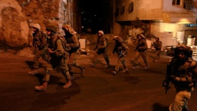 جنود الاحتلال يضربون شاب ويعتقلوه جنوب بيت لحم