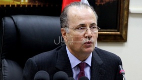 مصطفى: اتفاق لإدخال كميات اضافية من مواد البناء للقطاع