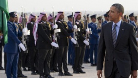أوباما يصل الرياض لتقديم التعازي ولقاء الملك سلمان