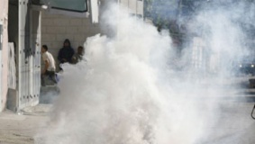 اخلاء مدرسة في بدرس بسبب غاز الاحتلال