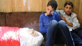 المئات يشيعون الشهيد العزة