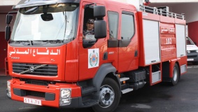 إصابة رجال إطفاء بعيار مطاطي في القدم بالخليل