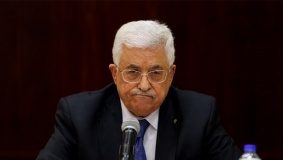 الرئيس يطلع وزير الخارجية المصري على آخر المستجدات في فلسطين