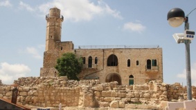 القدس: الاحتلال يجري أعمال ترميم بمسجد النبي صموئيل