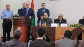 الحكومة تتعهد بدعم مركز الأمل للأيتام بـ 50 ألف دولار