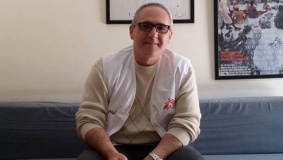 طارق زيد.. فلسطيني يقود عمليات "اطباء بلا حدود" في نابلس