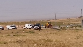 اخطارات بهدم منزلين في خربة الطويل