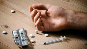 طولكرم: مواطن يسلم إبنه متعاطي المخدرات للشرطة