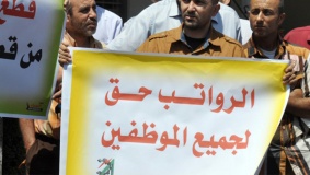 شلل في كافة المرافق الحكومية والمدارس بغزة