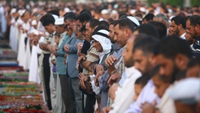 صلاة عيد الأضحى الساعة الـ7 صباحاً