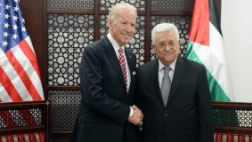نائب الرئيس الأمريكي يحط رحاله في رام الله