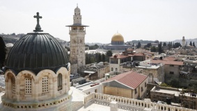 الاحتلال يزيل المواقع الاسلامية والمسيحية بالقدس من خرائطه