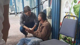 الاحتلال يعتقل شابا في القدس بزعم حيازته سكينا