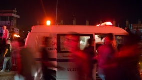 10 إصابات بانفجار بندقية في مسيرة بمخيم طولكرم