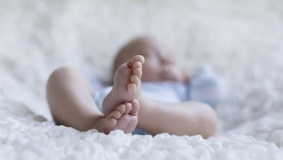 دراسة: بدانة الأم تسبب عيوباً خلقية للمواليد