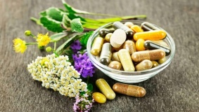 تناول الأعشاب مع الادوية خطر يهدد حياتكم