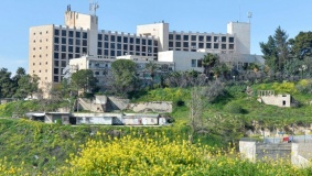 كشف صفقة لتسريب أرض قرب سفارة أمريكا بالقدس