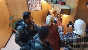 الاحتلال يغلق مطعماً ويمنع عشاءً للصحفيين بالقدس