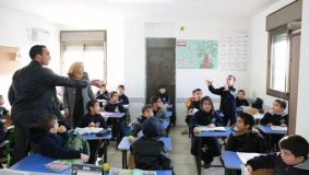 التربية تصرف مكافآت للعاملين بمديرية القدس