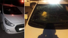مستوطنون يهاجمون مركبة حكومية في سلفيت