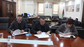 اتفاقية لتصدير منتجات الأحذية والجلود من الخليل إلى إيطاليا
