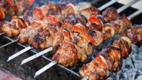 اللحوم المشوية تشكل خطرا على الصحة